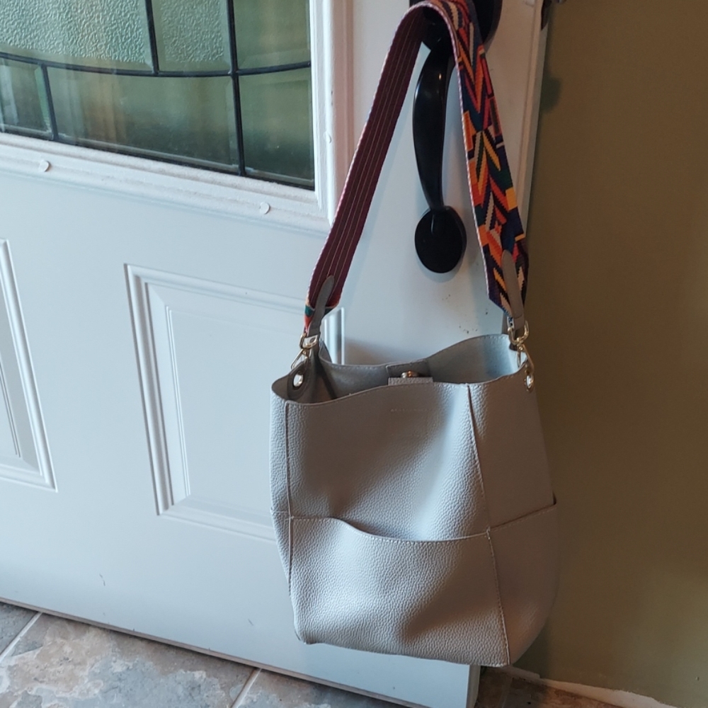 Unknown brand handbag 👜